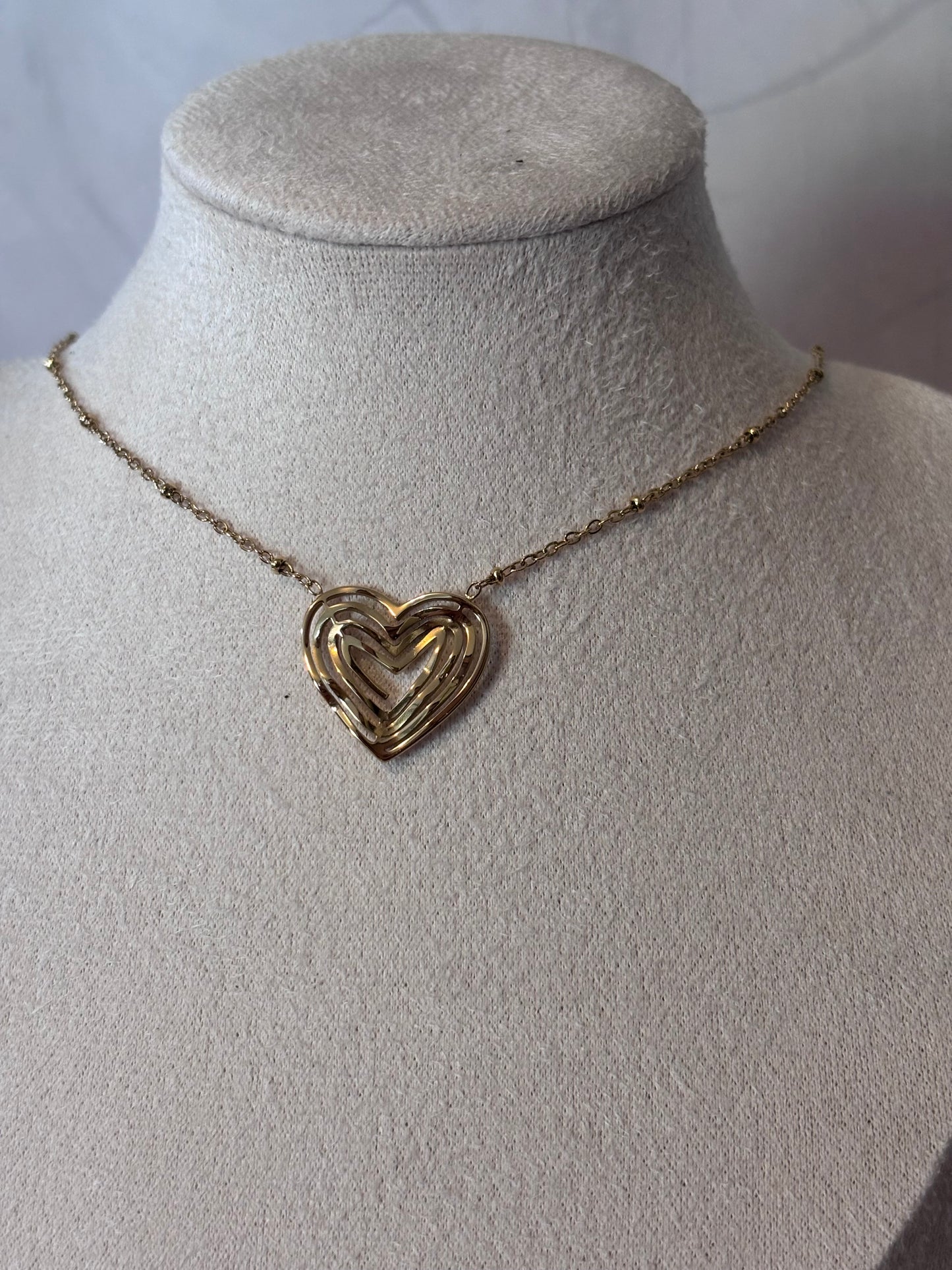 collier Amora