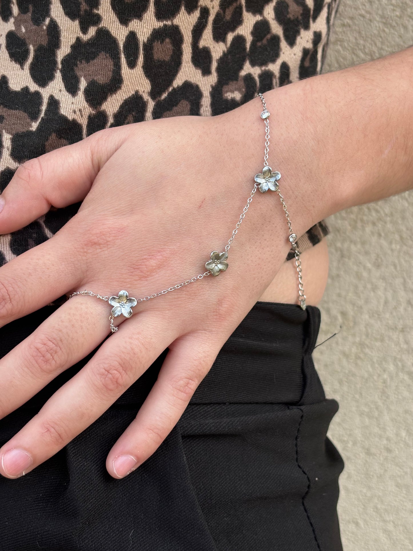 bracelet de main Inès