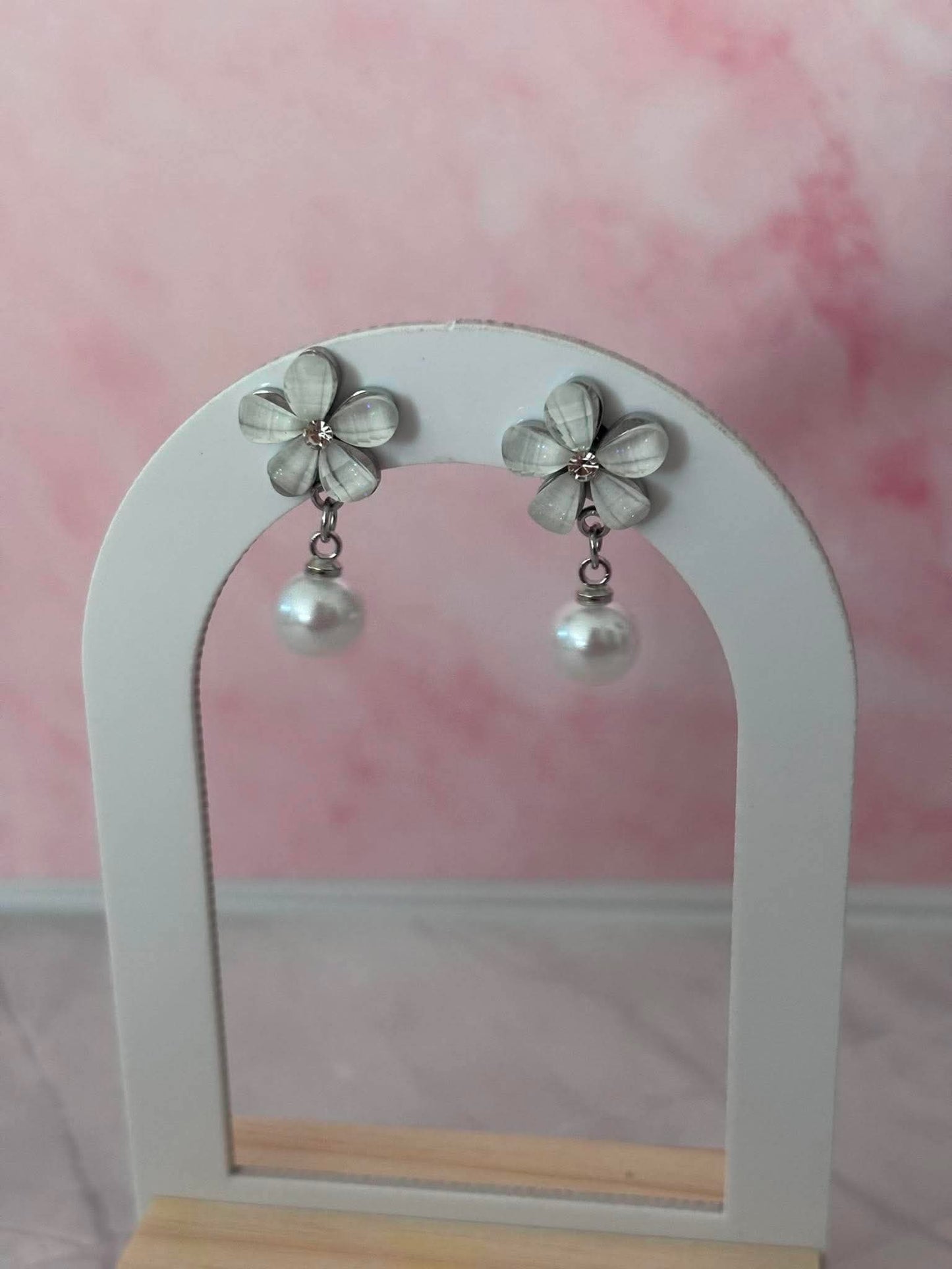 Boucle d'oreille Dahlia